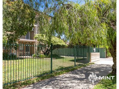 11/33 Point Walter Road, Bicton WA 6157