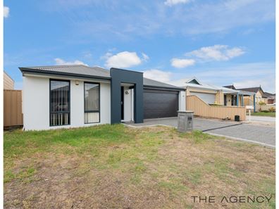 18 Fairlie Road, Canning Vale WA 6155