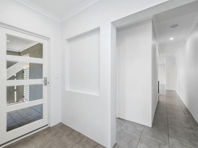 28 Litchfield Circle, Wandi WA 6167