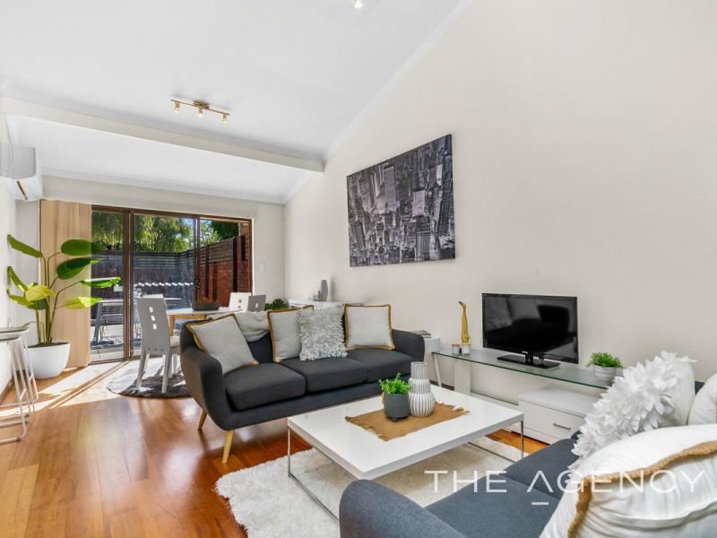 2/6 Mount Henry Road, Como