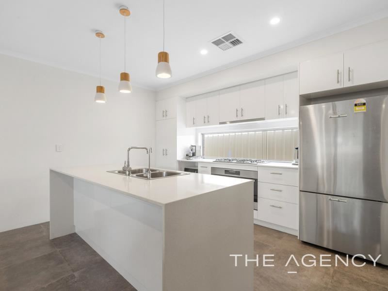 32A Glyndebourne Avenue, Thornlie