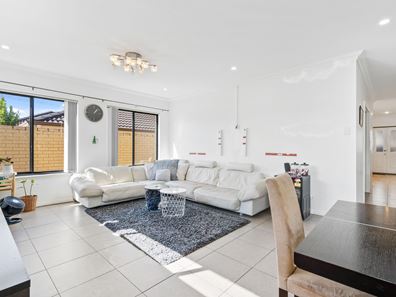 313b Grand Promenade, Dianella WA 6059