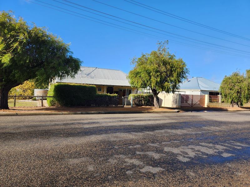 45 Arbour St, Katanning