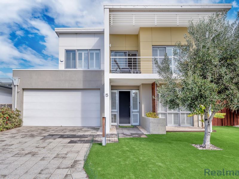 5 Impressa Way, Halls Head WA 6210