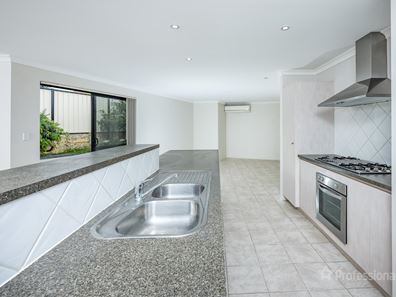 9 Ely Place, Clarkson WA 6030
