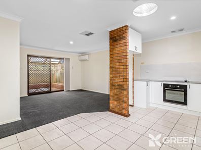 2/41-43 Creery Street, Dudley Park WA 6210