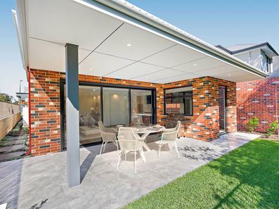 7 Goodrick Loop, Willagee WA 6156