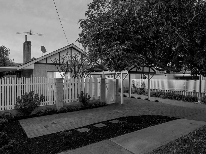 201A Huntriss Road, Doubleview WA 6018