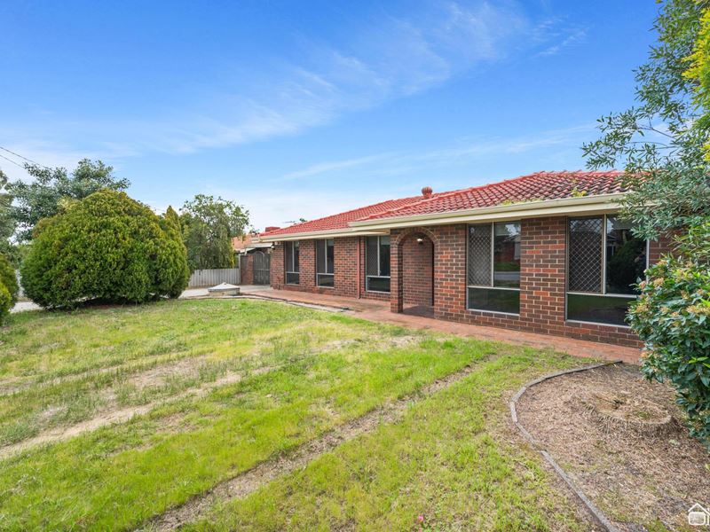 12 Harlow Court, Camillo