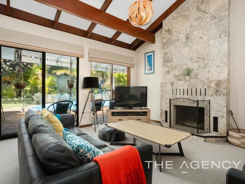 18 Galena Place, Carine