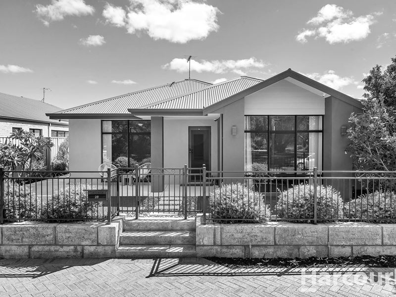 28 Virginia Turn, Madora Bay WA 6210