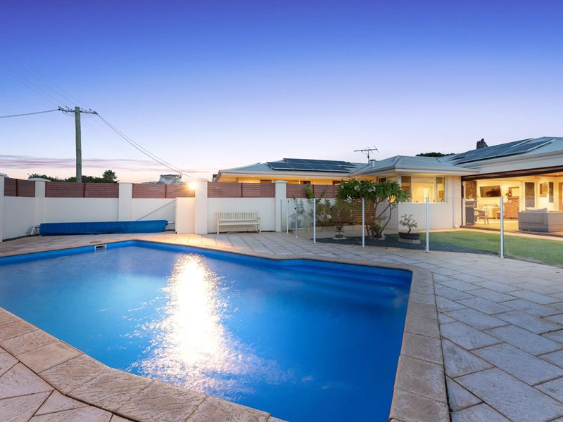 2 Dolphin Road, Safety Bay