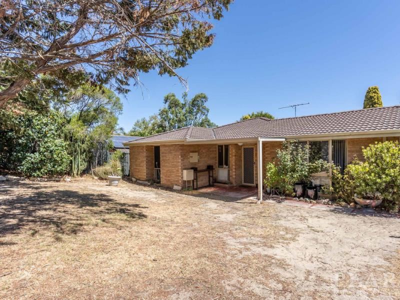 10 Opal Drive, Edgewater
