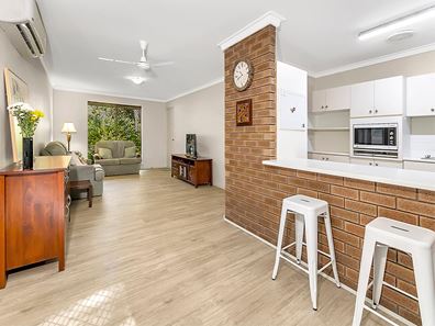 8/106 Williams Street, Gooseberry Hill WA 6076