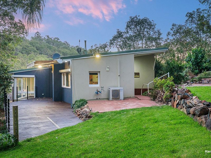 46 Thompson Road, Roleystone