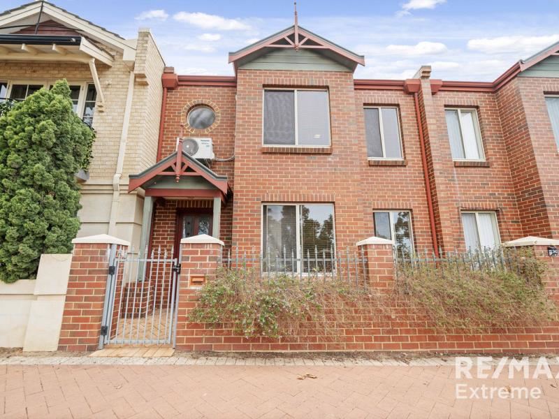 70 Lakeside Drive, Joondalup