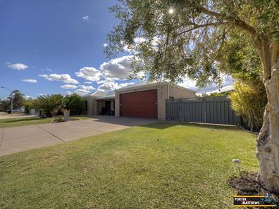 8 Templar Pass, Wattle Grove WA 6107