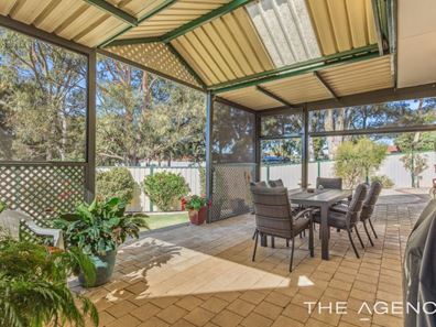 10 Hillview Rise, Cooloongup WA 6168