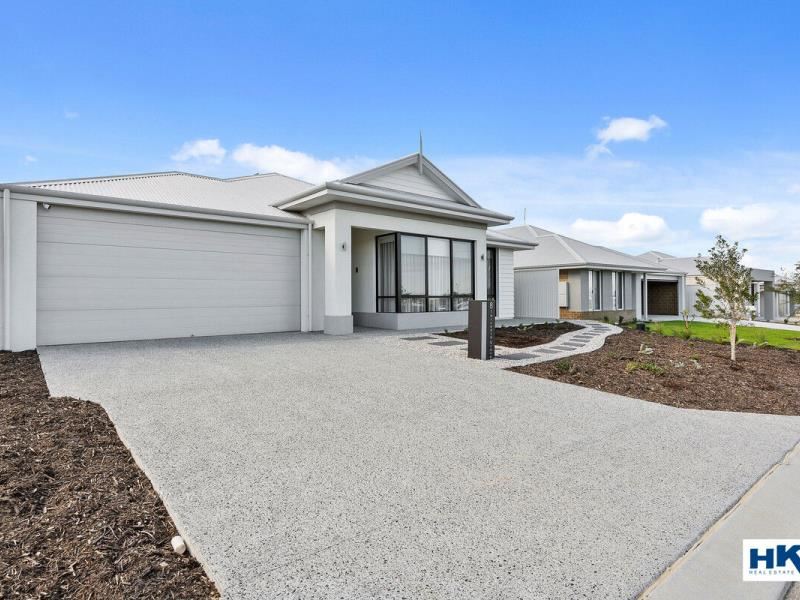 8 Tarcoola Grove, Eglinton WA 6034