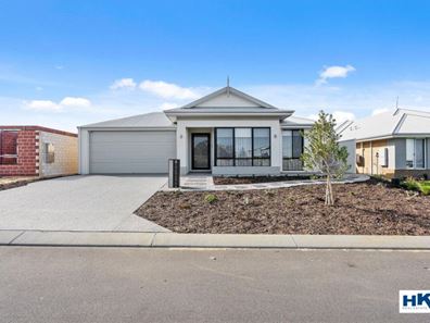 8 Tarcoola Grove, Eglinton WA 6034