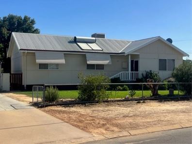 1 Caw Street, Merredin WA 6415