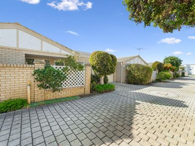 7/11 Bell Street, Rockingham WA 6168