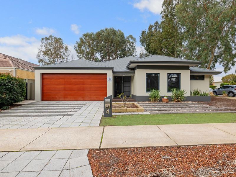 4 Columbia Parkway, Piara Waters WA 6112