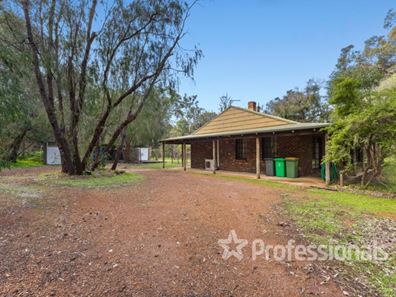 9 Australind Road, Leschenault WA 6233