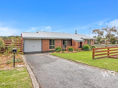 2 Trimmer Road, Spencer Park WA 6330