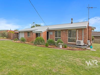 2 Trimmer Road, Spencer Park WA 6330