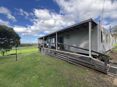 550 Sunny Glen Road, Hay WA 6333