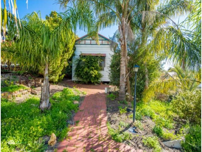 34 Parkfield Street, Bunbury WA 6230