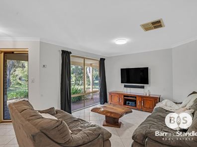 14 Leeward Road, Leschenault WA 6233