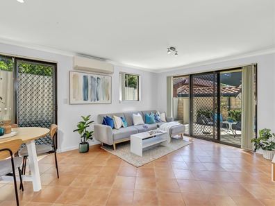 47b Brighton Rd, Scarborough WA 6019