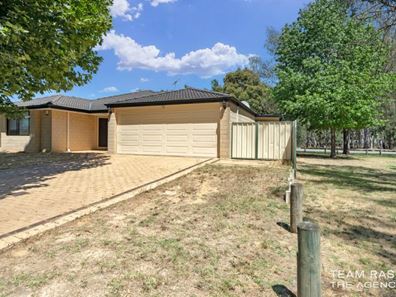 28 Dunn Close, Seville Grove WA 6112