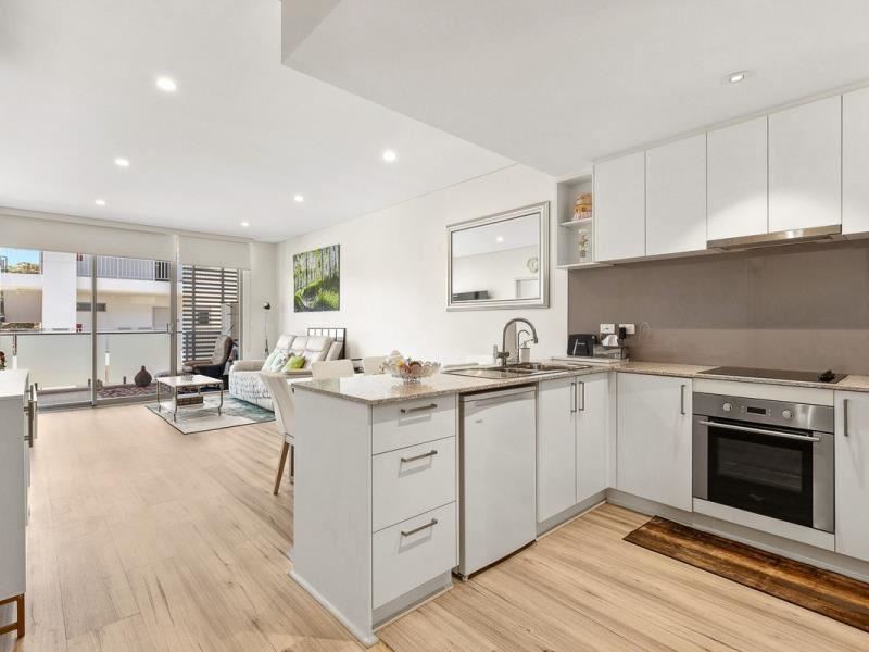25/95 Chalgrove Avenue, Rockingham WA 6168