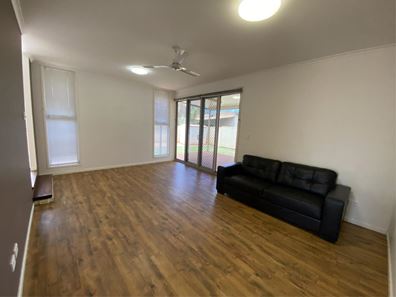 3B Moondoorow, Newman WA 6753