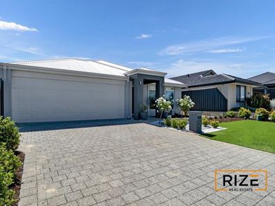 16 Chucklebud Street, Banksia Grove WA 6031