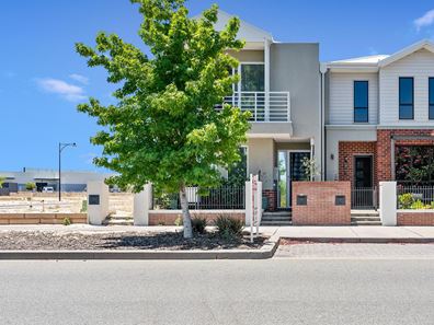 32 Goodwood Crescent, Ellenbrook WA 6069