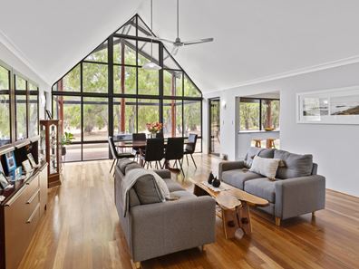 21 Old Mill Grove, Quindalup WA 6281