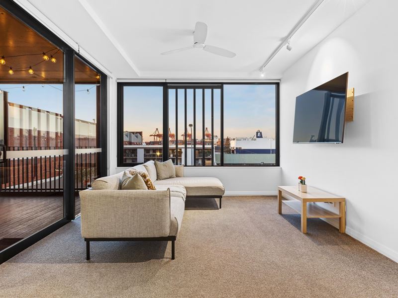 117/51 Queen Victoria Street, Fremantle WA 6160
