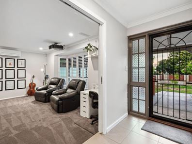 19 Thornhill Way, Greenwood WA 6024