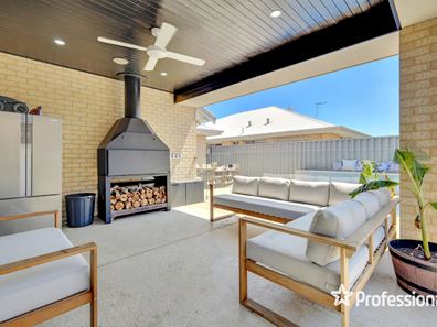 12 Stillwater Street, Southern River WA 6110
