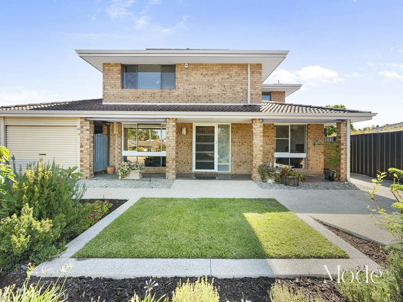 12 Dean Road, Bateman