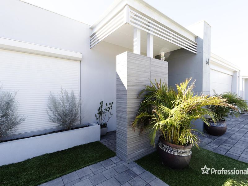11 Alverda Parade, Aveley WA 6069
