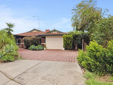 19/1 Iolanthe Street, Bassendean WA 6054