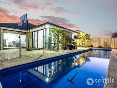 10 Leichhardt Crossing, Hammond Park WA 6164