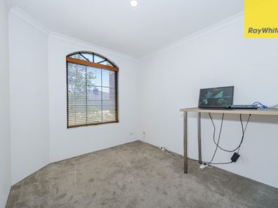 8 Rozelle Crescent, Landsdale WA 6065