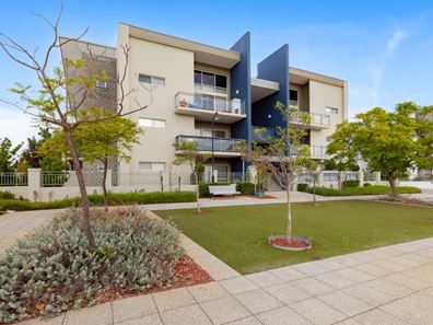 8/69 The Parkway, Ellenbrook WA 6069