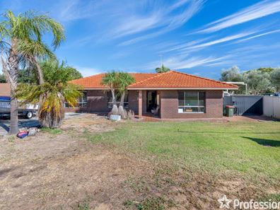 71 Marvell Avenue, Lake Coogee WA 6166
